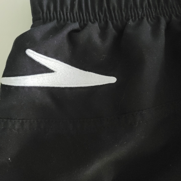 Men's XL Speedo Black, White and Red Swim Trunks. NWOT - Picture 3 of 5